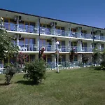 Continental Park 3*
