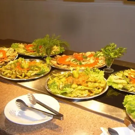 فندق Continental Park 3*