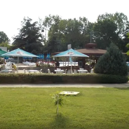 فندق Continental Park 3*