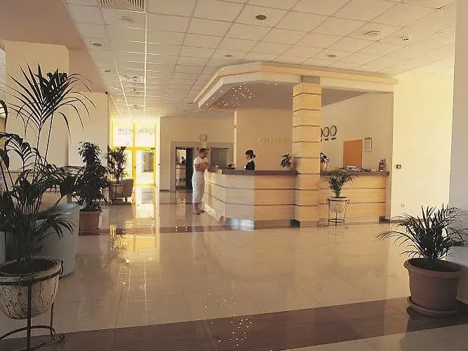 ホテル Continental Park 3*